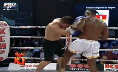 SUPER VIDEO Lungu i-a dat KO in prima repriza lui Bob Sapp! Iftimoaie si Morosanu au castigat! Vezi toate meciurile AICI:_15