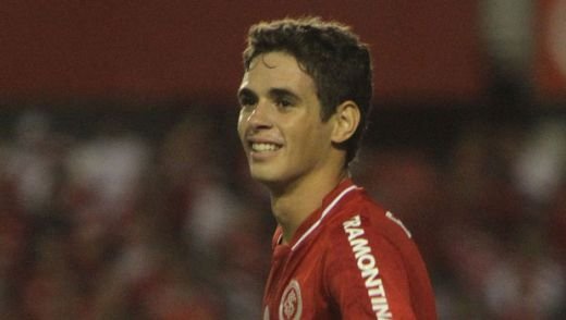 VIDEO: Noua PERLA a Braziliei i-a innebunit pe cei de la Barca si AC Milan! Vezi ce poate super-mijlocasul de 20 de ani considerat urmasul lui Kaka: