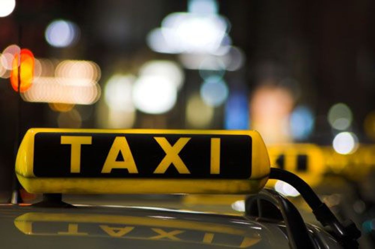 Cum s-a vazut meciul in Anglia: de la agonie la extaz! Taximetristii i-au jefuit pe englezi, Rooney - doua goluri de toti banii!_1