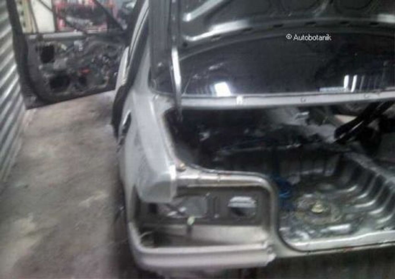 Si-a facut masina ca in GUMA TURBO! De la o Honda prafuita la un CIVIC CRX ca acum 20 de ani!_9