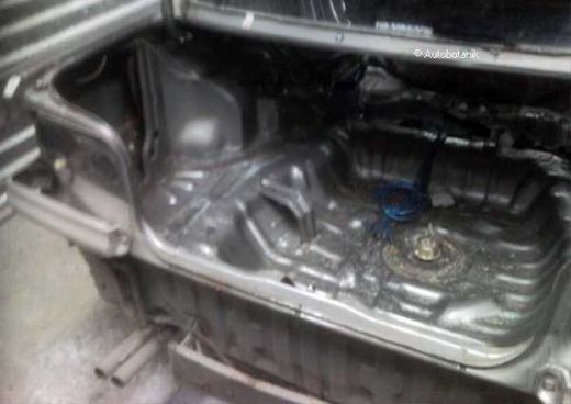Si-a facut masina ca in GUMA TURBO! De la o Honda prafuita la un CIVIC CRX ca acum 20 de ani!_10
