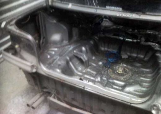Si-a facut masina ca in GUMA TURBO! De la o Honda prafuita la un CIVIC CRX ca acum 20 de ani!_10