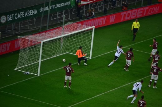 IAR BA? National Arena a ucis pentru a 6-a oara un vis romanesc! Rapid 0-1 Legia, dupa un meci dramatic: VIDEO_7