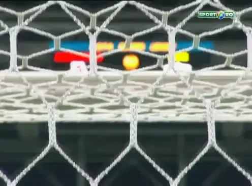 Ghinionul celor mai distrati fundasi din Europa: Au gafat timp de 90 de minute iar in prelungiri au fost furati de arbitru!