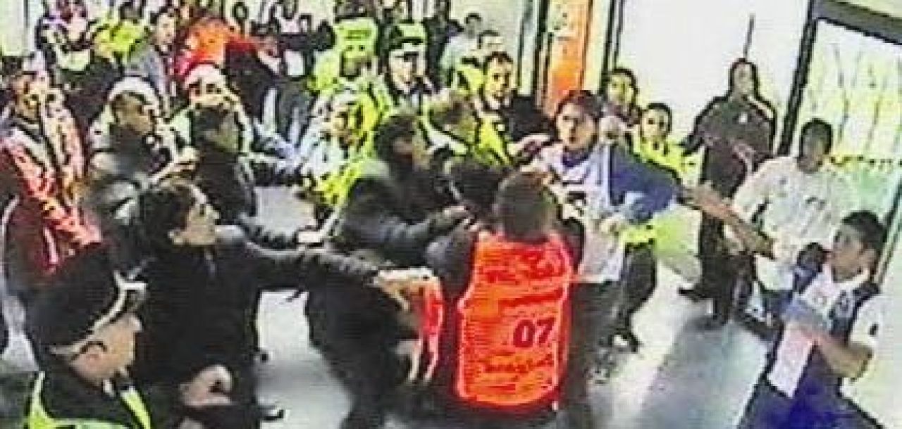 Cele 10 gesturi golanesti care au SOCAT Europa: Ei sunt cei mai mari romani BATAUSI din istoria fotbalului!_5