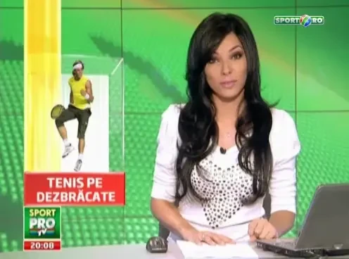 N-ai cum sa ratezi asta: Nadal a facut STRIPTEASE in lift! Cea mai tare campanie publicitara in care a participat: