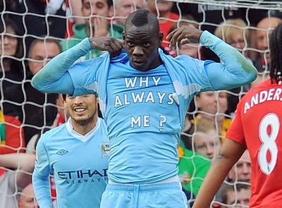 Revelion pentru Balotelli! Ce mesaj a afisat pustiul teribil al lui City dupa ce a deschis scorul pe Old Trafford!_4