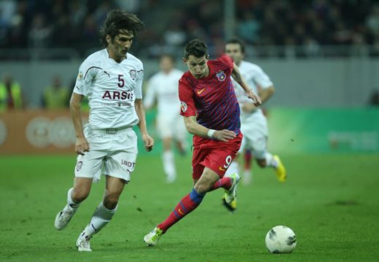 VIDEO Mortii si ranitii au dat-o la pace! Steaua 0-0 Rapid! Trei eliminari, accidentari si ZERO fotbal! Vezi rezumat!_3