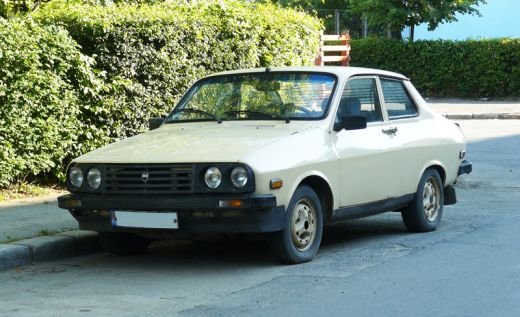 De la Ceausescu pana la Basescu, Zambetul lui Iliescu ! Voteaza cea mai frumoasa Dacie din istorie!_6