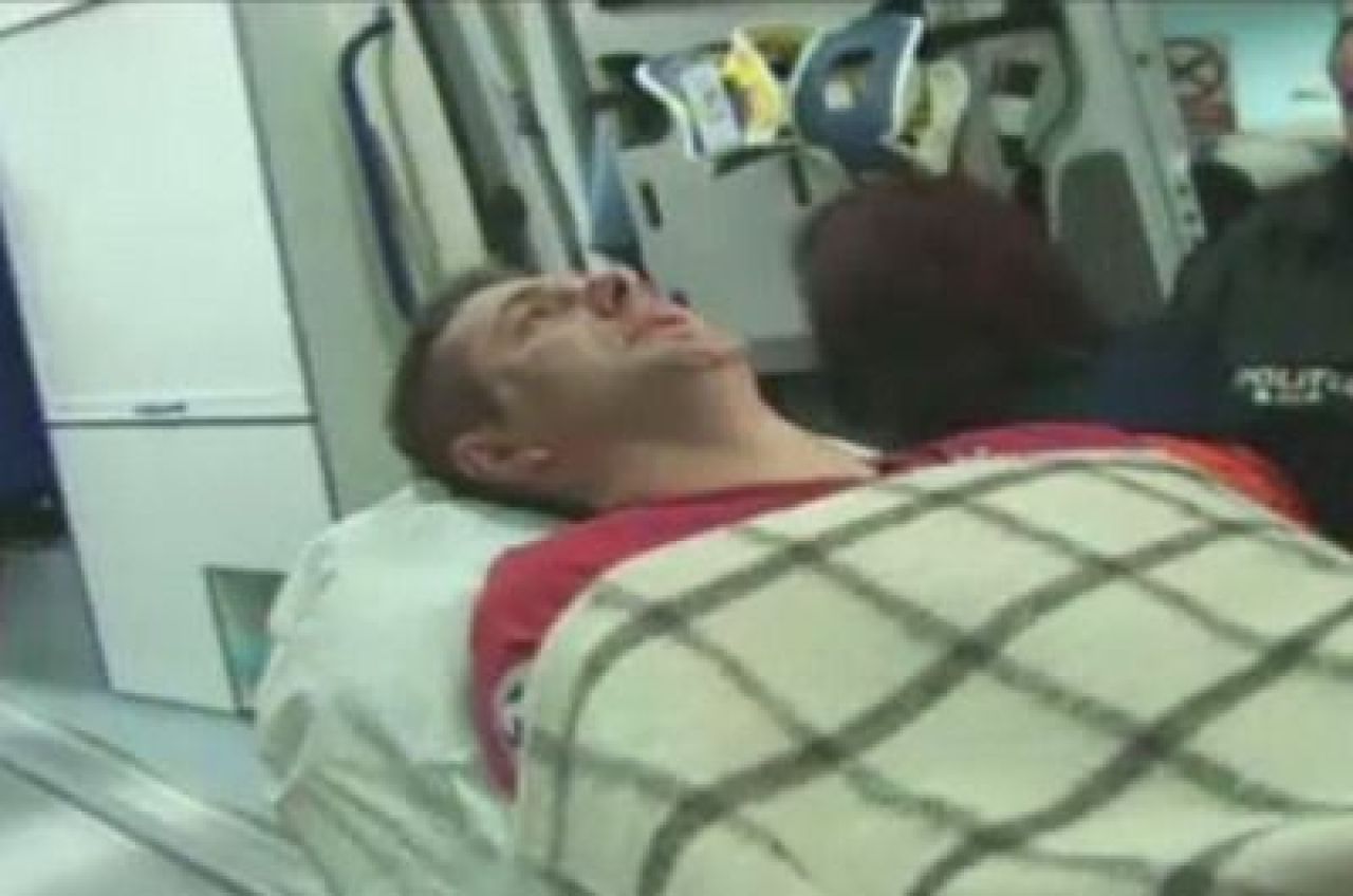 Galamaz nu mai aude cu urechea dreapta: