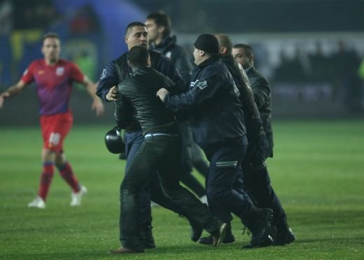 Huliganul era beat! Doctorul il cunostea: A ajuns la spital pentru a doua oara in 4 zile pentru violente pe stadioane!