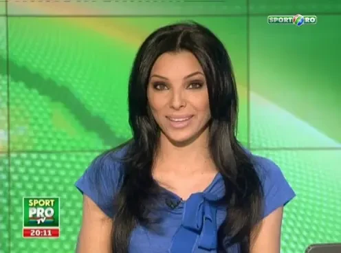 Asta e cea mai proasta decizie din VIATA lui Morosanu! Le-a ratat pe fetele MORTALE din...Mortal Kombat :)