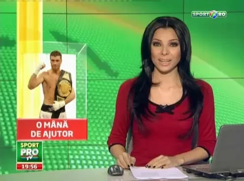 Bute isi scoate la licitatie manusile pentru a salva sala in care a invatat box! Vezi unde poti licita pentru ele: