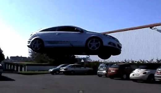VIDEO: ILUZIE INCREDIBILA sau cea mai tare inventie din istorie? Asta e masina care zboara