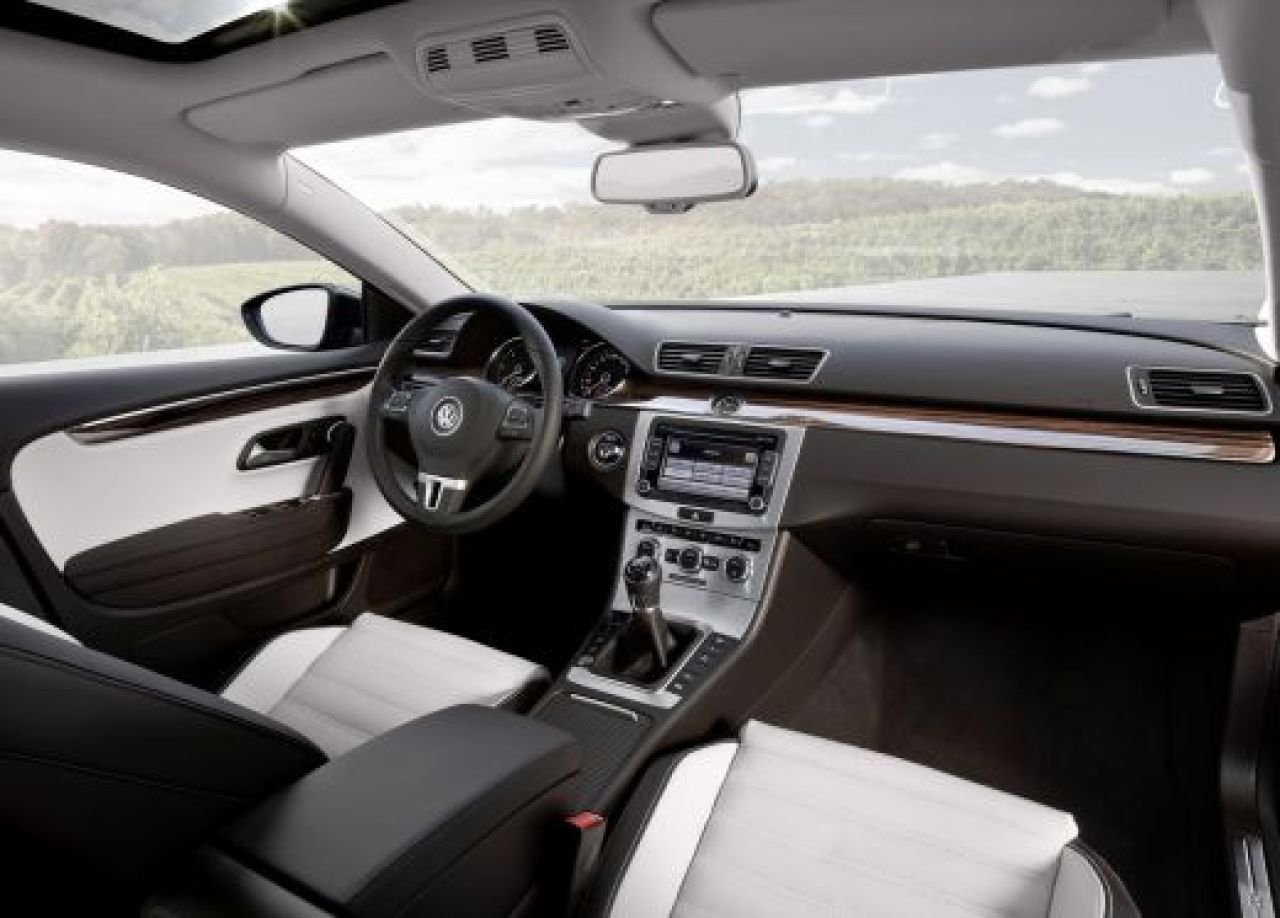 Lansat azi! In sfarsit, noul Volkswagen Passat CC ! Ti se pare ca arata mai bine decat Mercedes CLS?_6