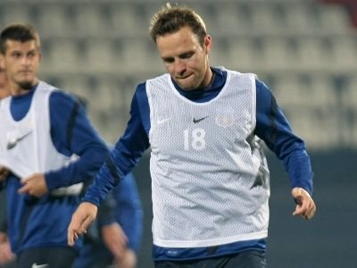 O BATAIE le-a UNIT pentru prima data pe Steaua si Dinamo! El e stelistul ajuns exemplu in vestiarul lui Dinamo