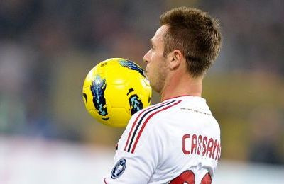 Inimile italienilor S-AU OPRIT pentru o clipa&nbsp;odata cu cea a lui Cassano! Vezi cum a decurs OPERATIA PE CORD a jucatorului de la Milan: