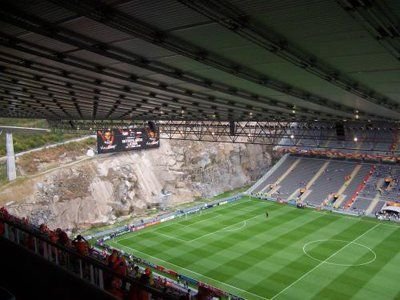 Americanii ar vrea sa cumpere National Arena de frumos ce e :) L-au pus in top 10 stadioane din lume care dau clasa arenelor din SUA! FOTO_6