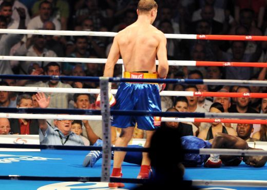 FOTO INCREDIBIL! Iti vine sa crezi? Transformarea totala a celui mai mare campion dat de Romania in ultimii 10 ani! Il recunosti?_13