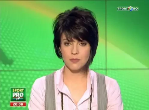 Fanii Craiovei au venit la mormantul lui Adrian Paunescu! Ce mesaj i-au transmis lui Mircea Sandu: