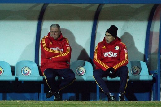 Sa se auda din Rusia pana la nationala! Petrescu striga: TREZIREA! Mesajul care il baga il depresie pe Piturca! Ce risca Romania!