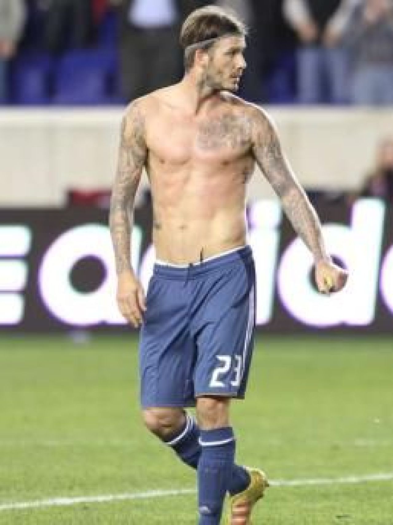 FOTO GENIAL: Topul dupa care femeile LESINA si la care barbatii viseaza: Cele 10 abdomene PERFECTE din sport!_7