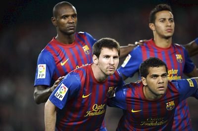 Abidal, Maxwell, Adriano OUT! Guardiola vrea doi oameni noi pe stanga! Primul costa 20 de milioane al doilea vine LIBER de contract: