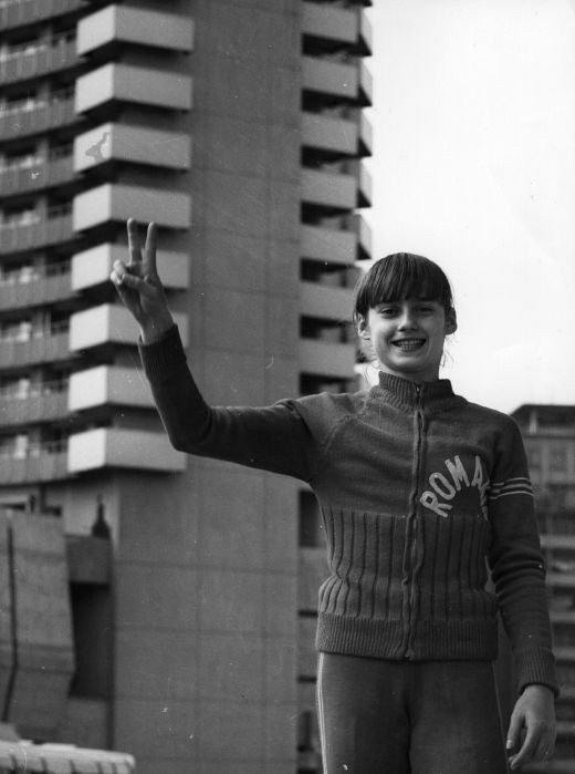 Nadia a implinit 50 de ani! 10 IMAGINI de nota 10 care au intrat in istoria gimnasticii!_3