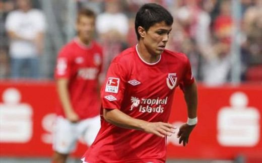 Borussia Dortmund a dat 3.5 mil. de euro pentru un pusti de 17 ani! El e noua senzatie a campioanei Germaniei: