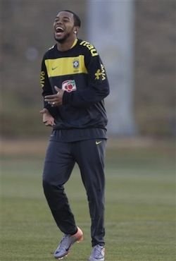 Gestul cu care Robinho s-a facut cel mai URAT jucator de la ultimul Mondial!_2