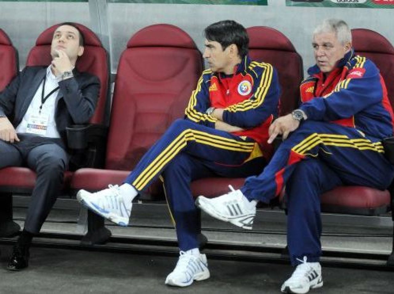 Romania 3-1 Grecia! Nationala lui Piturca are motor de TT! Vezi toate fazele meciului si cum au marcat Torje, Tanase si Chipciu:_1