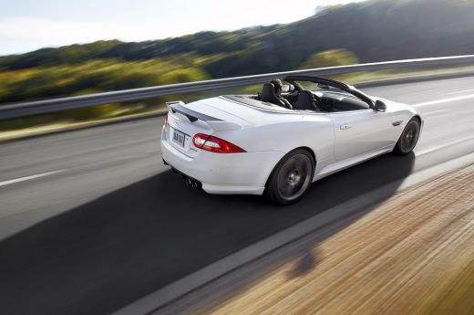 Jaguarul care-i zgaraie rau pe nemti ! Seria 6 Cabrio, R8 Spyder si SL 63 in panica !_3