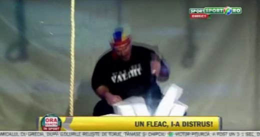 Oncescu si Valahu s-au chinuit sa sparga LANTERNA INDESTRUCTIBILA VARTA! Vezi cum s-au descurcat:
