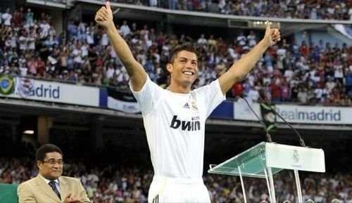 In 2012 se poarta dungile! Au aparut primele POZE cu noul model de ghete pe care le va purta Ronaldo! Vezi cat costa:_4