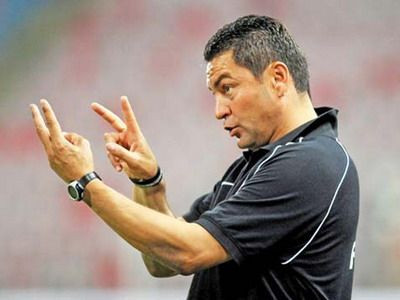 Un nou SCANDAL la Steaua! Iliesta, acuzat ca l-a ACCIDENTAT pe Tatu! Vezi de ce a fost bagat in sedinta antrenorul Stelei: