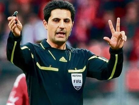 CUTREMURATOR! Meciul unui roman din Bundesliga, amanat dupa ce arbitrul a vrut sa se SINUCIDA: Si-a taiat venele_2