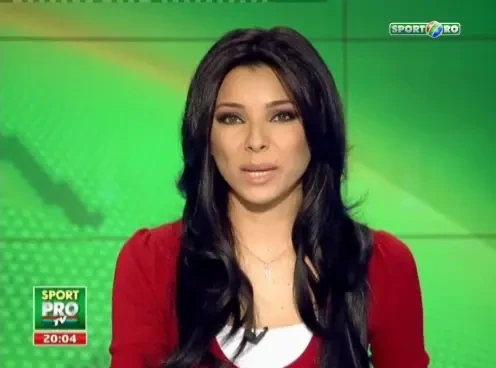 Sotia fostului capitan al nationalei se "transfera" in Romania! Adelina Chivu va participa la "Dansez pentru tine"! VIDEO