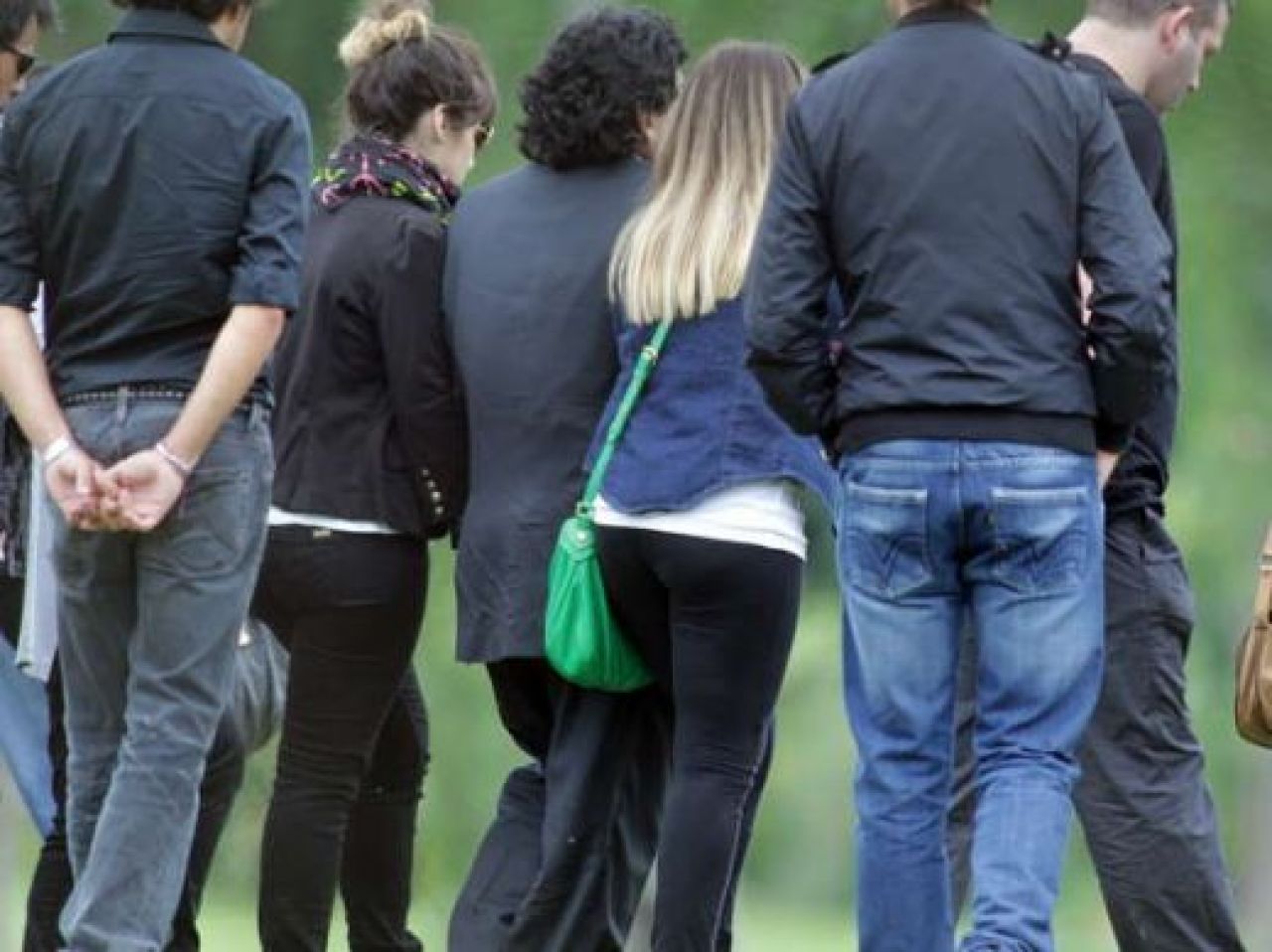 FOTO / Cea mai grea zi din viata lui Maradona! Si-a inmormantat mama in Argentina!_6
