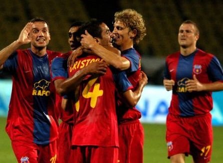 Liniste, vorbesc ultimii stelisti care au facut performanta! Mesaje dure pentru Tanase si ai lui! Singurul jucator felicitat de vechea garda: