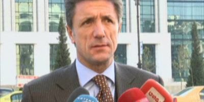 Campionat romanesc, caut arbitri. Straini, destepti si cu bani! Sa nu mai existe dubii! Craciunescu ii ameninta pe trisori! Jucatorii, nu arbitrii!
