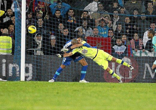 Trup si suflet pentru culori, FRACTURA de sept si comotie! Victima facuta de Barcelona dupa ce a luat bataie! SUPER FOTO