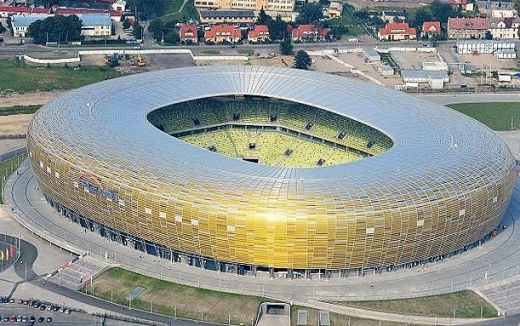 FOTO: 8 stadioane de poveste de la Euro 2012! Vezi unde se va juca finala:_3