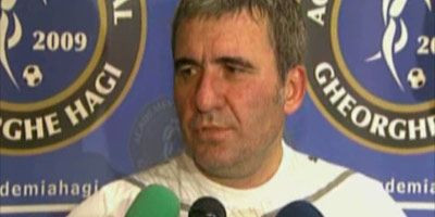 Hagi isi face stadion de LUX! Le taie netul si TV-ul pustilor care trebuie sa fie viitorul Romaniei!