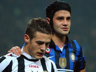 FOTO: Vezi imaginea anului in Romania cu Chivu si Torje! Inter 0-1 Udinese: Doua penaltyuri ratate, Chivu s-a lovit la cap in duel cu Torje_2