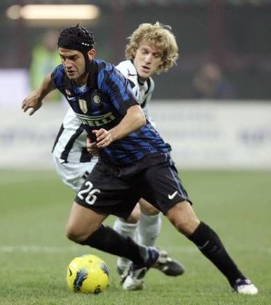 VIDEO Torje l-a DISPERAT pe Chivu! Piticul, la un pas sa si-o fure de la fostul lider al nationalei! Ce a declarat Torje dupa derby-ul cu Inter!_2
