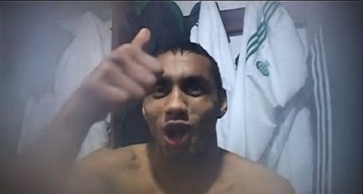 SUPER VIDEO Banel nu s-a asteptat niciodata sa vada asa ceva! Ce mesaj transmite in ROMANA din vestiarul lui Saint Etienne!