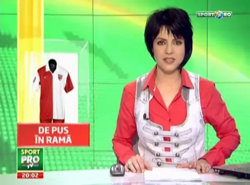 VIDEO! Cel mai mare fan al lui Dinamo! Si-a facut acasa MUZEU dedicat echipei! Colectia cu care ar impresiona orice fan: