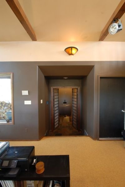 FOTO: Locul perfect in care sa te refugiezi daca planeta se scufunda! Casa in care te poti bucura de SFARSITUL LUMII!_8