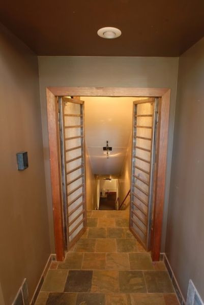 FOTO: Locul perfect in care sa te refugiezi daca planeta se scufunda! Casa in care te poti bucura de SFARSITUL LUMII!_9