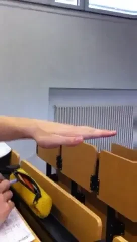 VIDEO INCREDIBIL! El ar fi cel mai tare portar din lume! Iluzie optica sau omul fara oase in maini?